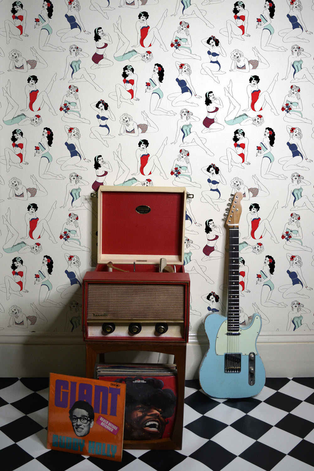 Pin-Up (Colour) - Wallpaper